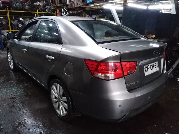  Kia CERATO 2010    EN DESARME